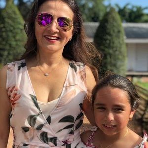 Meet your Posher, Adriana